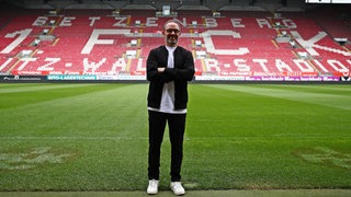 2. Geschäftsführer Marc Strauß im Stadion