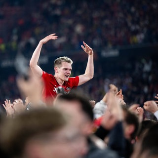 Der SC Freiburg hat nach einem 3:1-Sieg gegen Sporting-Braga das Europa-League-Finale erreicht und trifft am 20. Mai in Istanbul auf Aston Villa.