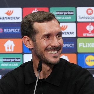 Trainer Julian Schuster möchte den SC Freiburg im Europa-League-Finale 2026 in Istanbul egen Aston Villa zum ersten Titel der Vereinsgeschichte führen.