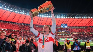 Durch ein 4:2-Sieg gegen Armina Bielefeld gewann der VfB Stuttgart mit Nick Woltemade den DFB-Pokal.