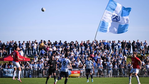 Stuttgarter Kickers spielen WFV-Pokal Halbfinale vor Fankulisse
