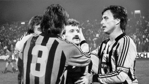 Viererpack: Gefeierter Fritz Walter