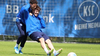 Noch spielen Louey Ben Farhat und Lilian Egloff gemeinsam beim KSC. Doch Ben Farhat werden Wechsel-Ambitionen zu Eintracht Frankfurt nachgesagt.