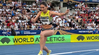 Gesa Krause beim Meeting in Paris.