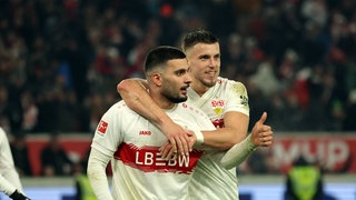 Deniz Undav und Ermedin Demirovic vom VfB Stuttgart