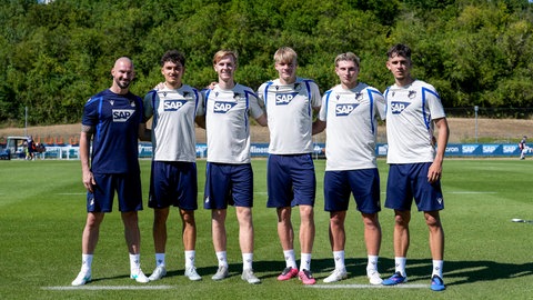 Christian Ilzer mit den TSG Neuzugängen