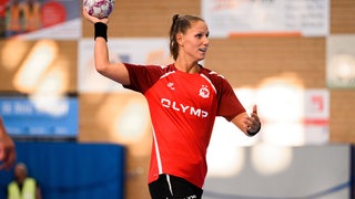 Handballerin Xenia Smits im Trikot von HB Ludwigsburg.