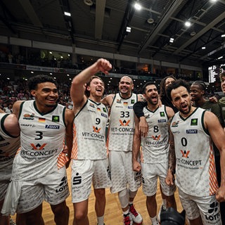 Spieler der Gladiators Trier jubeln