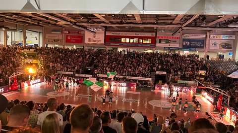 Blick in die Trier Arena: Die Gladiators Trier steigen in die Basketball Bundesliga auf.