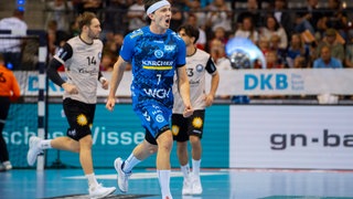 Kasper Thorsen Lien jubelt gegen den Bergischen HC.