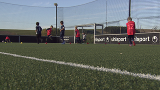 Auch für den eigenen Nachwuchs ist das neue Kleinspielfeld des FC Kirchweiler besonders wichtig. Der Verein wurde dafür mit dem "Silbernen Stern des Sports" ausgezeichnet.