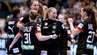 Antje Döll Kapitänin deutsche Nationalmannschaft 