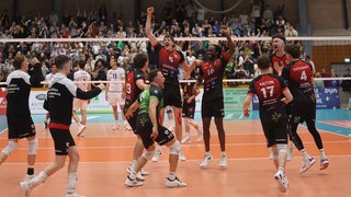 Ludwigsburg jubelt über den überraschenden 3:1-Sieg im zweiten Playoff-Viertelfinale gegen Friedrichshafen