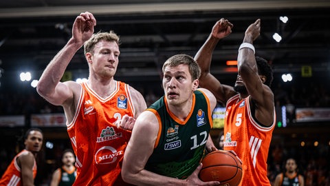 Marten Linssen (Gladiators Trier) in Aktion im Rasta Dome.