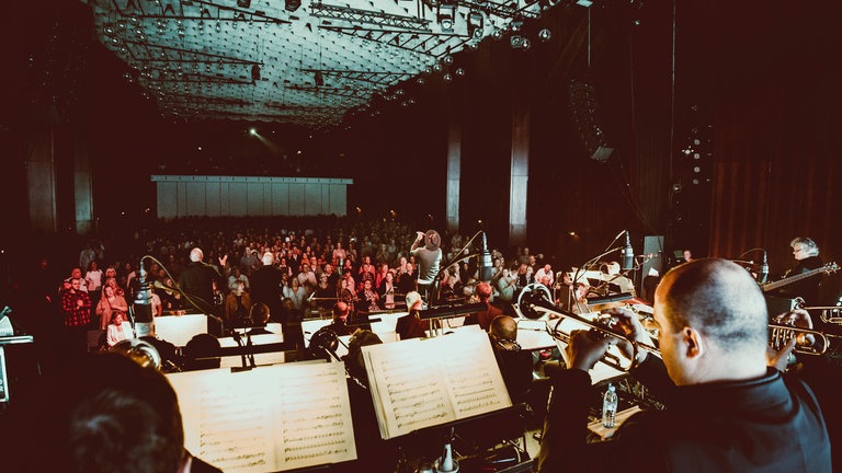 Max Mutzke mit SWR Big Band