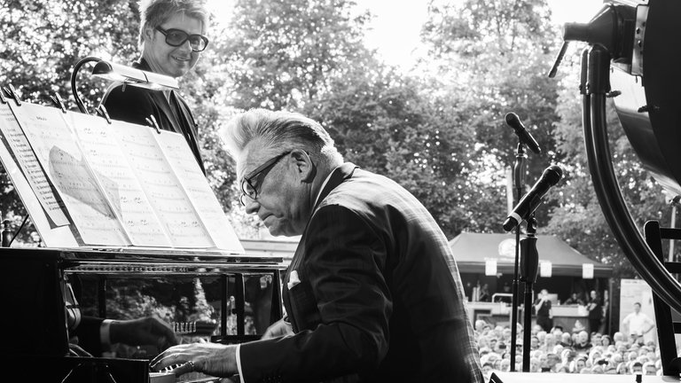 Götz Alsmann und Magnus Lindgren