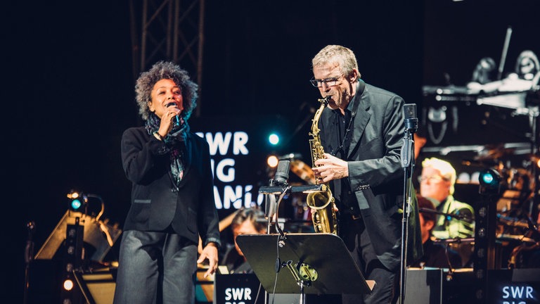 SWR Big Band und die Queens of Soul in Weissach