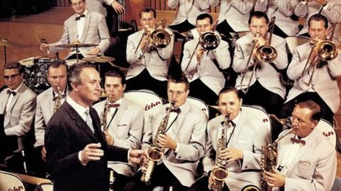 Farbfoto von Erwin Lehn und sein Südfunk-Tanzorchester von 1965
