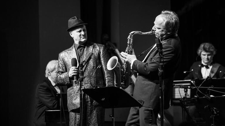 SWR Big Band und Bernd Kohlhepp aka Herr Hämmerle