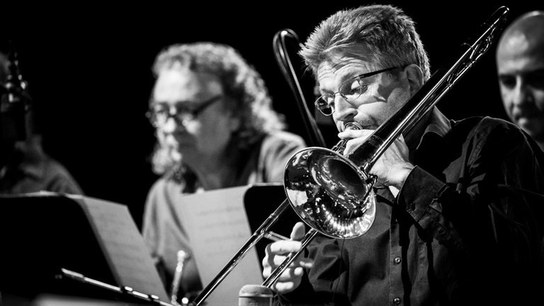 SWR Big Band und Magnus Lindgren