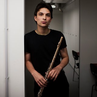 Der Flötist Mario Bruno.