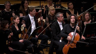 Nicolas Altstaedt spielt mit dem SWR Symphonieorchester