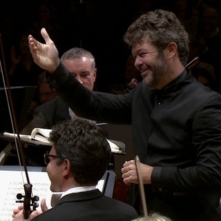 Pablo Heras-Casado dirigiert das SWR Symphonieorchester