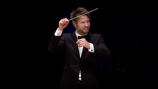 Krzysztof Urbański dirigiert das SWR Symphonieorchester