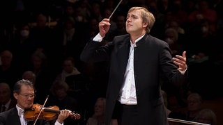 Vasily Petrenko dirigiert