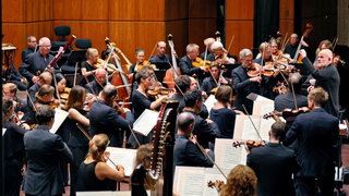 SWR Symphonieorchester unter der Leitung von François-Xavier Roth