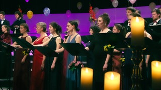 Mitglieder des SWR Vokalensembles und des Bundesjugenchors