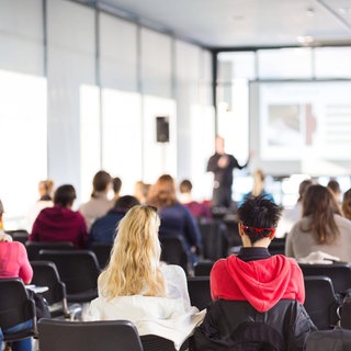 Werden Jugendliche in Qualifizierungskursen nur "geparkt"
