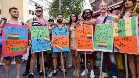 Queere Flüchtlinge demonstrieren zum CSD