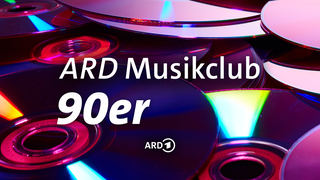 Viele CDs übereinader liegend mit dem Schriftzug "ARD Musikclub 90er", die CDs stehen wie kein anderes Medium für die 90er