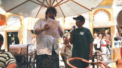 Matthias Sziedat darf Ende der 90er gemeinsam mit Barbara Scherrer moderieren.