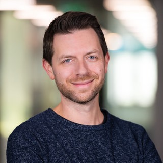 Moderator Corvin Tondera-Klein aus dem SWR1 Team moderiert regelmäßig die SWR1 Disco und ist oft mit dem mobilen SWR1 Studio unterwegs.