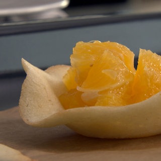 Essbare Schale aus Glückskeks-Teig