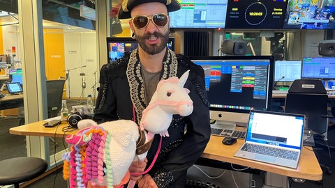 Techniker Matthias verkleidet sich als Pirat