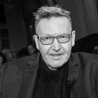 Moderator Matthias Holtmann. Er starb im Alter von 75 Jahren am 9. November 2025.