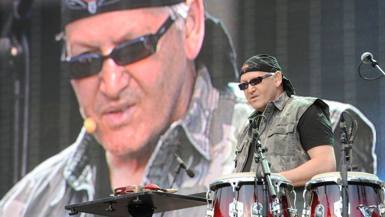 Matthias Holtmann bei SWR1 Pop & Poesie in Concert  2012 auf dem Schlossplatz