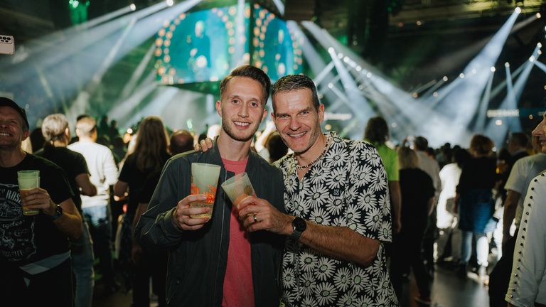 SWR1 Hitparade Finale 2025 Stuttgart - zwei Hitparaden-Fans