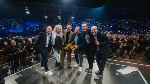 SWR1 Hitparade Finale 2025 Stuttgart - Patrick Neelmeier, Annett Lorisz, Matthias Sziedat, Ingo Lege, Jochen Stöckle und Max Oehl