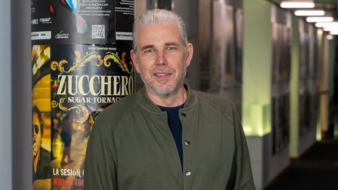 Moderator Jens Wolters aus dem SWR1 Team moderiert regelmäßig die Sendung SWR1 Leute mit spannenden und interessanten Gästen