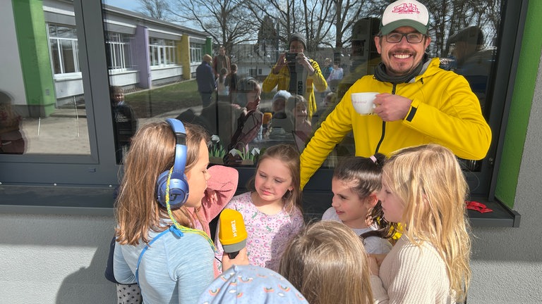 Die SWR1 Dreck weg-Woche in Langenburg: Ingo Lege und die SWR1 Nachwuchsjournalistinnen!