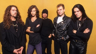 Héroes Del Silencio – "Entre Dos Tierras"