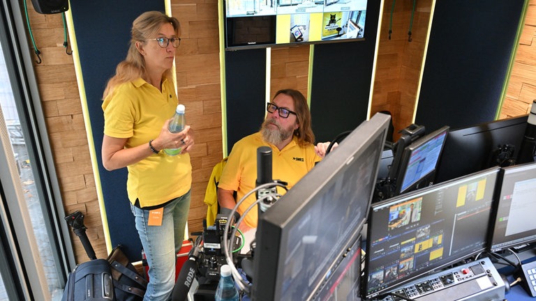 Christina und Tom sind heute Vormittag das Team "Video-Livestream".