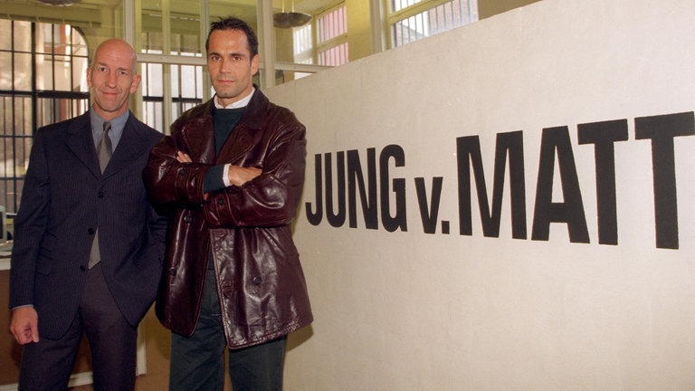 Holger Jung und Jean-Remy von Matt 1997 von der Hamburger Werbeagentur "Jung von Matt", die sie zusammen gegründet haben.
