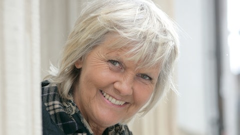 Hanna Jansen ist eine preisgekrönte Schriftstellerin mit Großfamilie