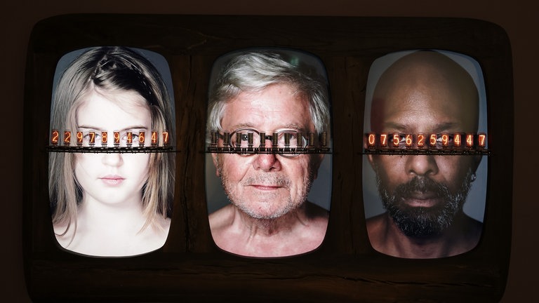 Ein Werk von Jean-Remy von Matt in der Kunstausstellung "Beyond Fame. Die Kunst der Stars" im NRW Forum Düsseldorf.