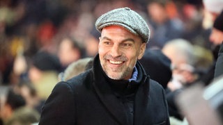 Ex-Fußball-Profi Markus Babbel lächelt in die Kamera. In SWR1 Leute analysiert der ehemalige Europameister die UEFA EM 2024. War es (k)ein zweites Sommermärchen? Welche Schulnote bekommt die Nationalmannschaft? Plus: Wie gut sind die Bundesligavereine in Baden-Württemberg?